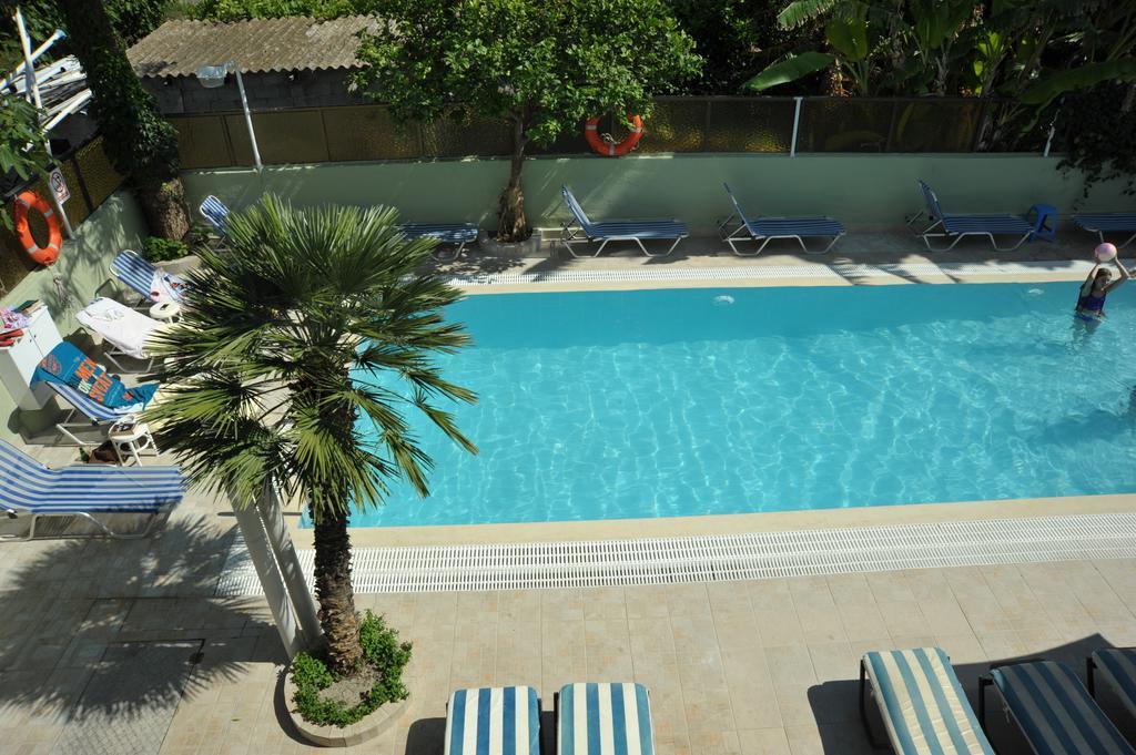 Anseli Hotel Kremasztí Kültér fotó