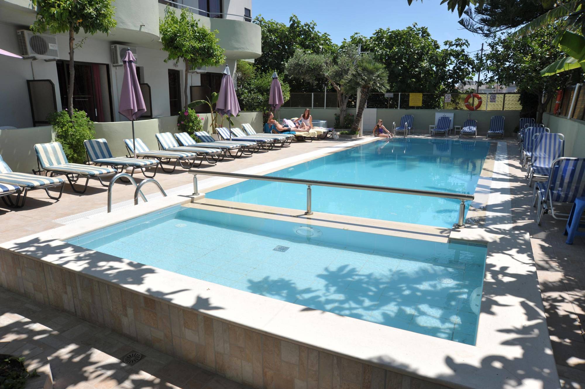Anseli Hotel Kremasztí Kültér fotó